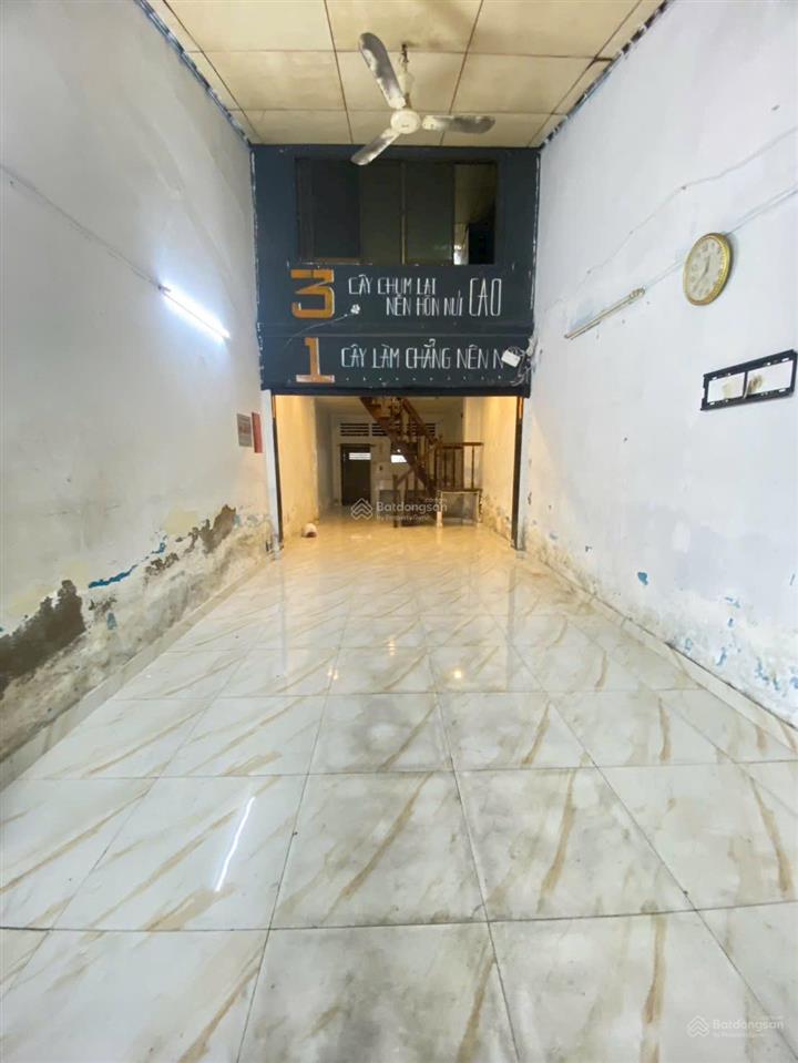 Bán nhà mt tại đường số ngay chợ tân quy q7, dt 70m2, giá 10,8tỷ