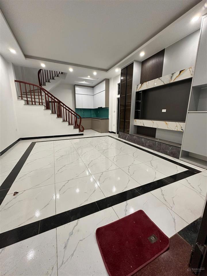 Nhà mới vĩnh quỳnh 5 tầng ô tô đỗ cửa giá tốt vĩnh quỳnh diện tích 40m 5
