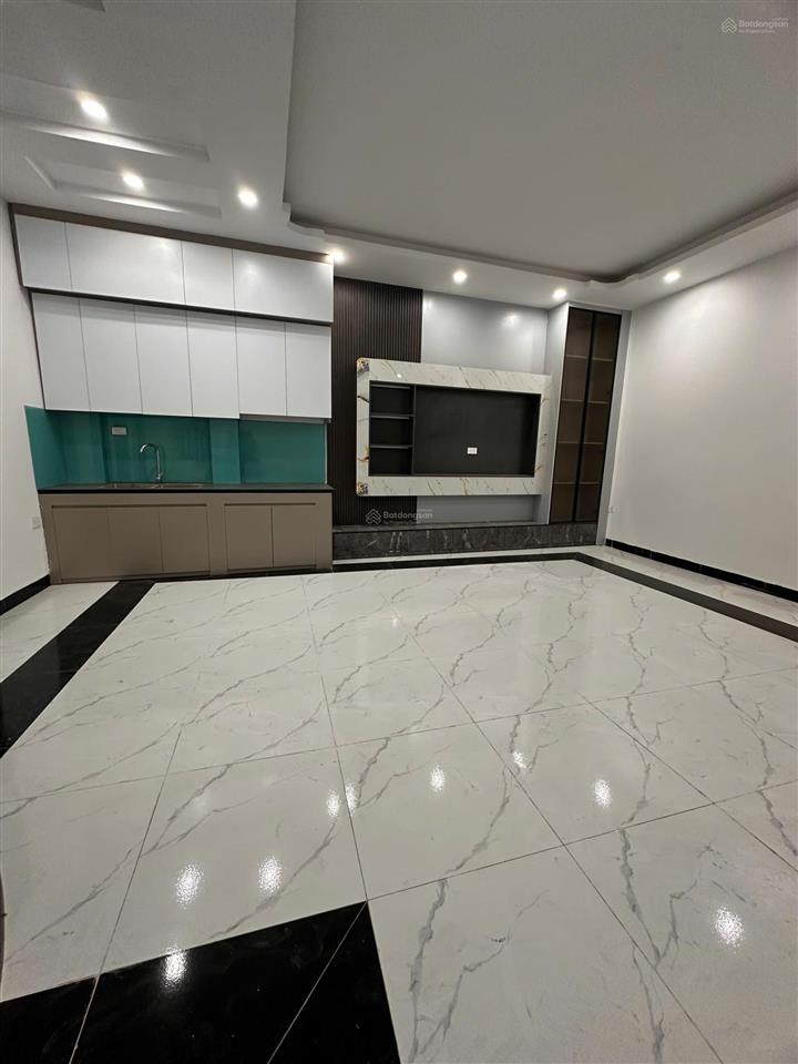 Nhà mới vĩnh quỳnh 5 tầng ô tô đỗ cửa giá tốt vĩnh quỳnh diện tích 40m 5