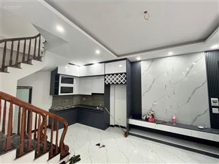 Vĩnh ninh ngõ nông gần hồ sen ở cực thích 42m2 3t mt 3,8m, 5 tỷ đồng