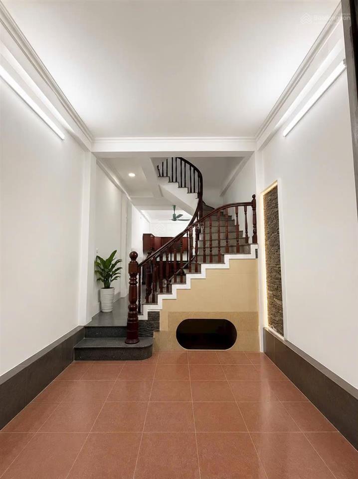 Nhà đẹp phân lô viện quy hoạch rừng 38m dt 38m 4 tầng dân xây. công năng đầy