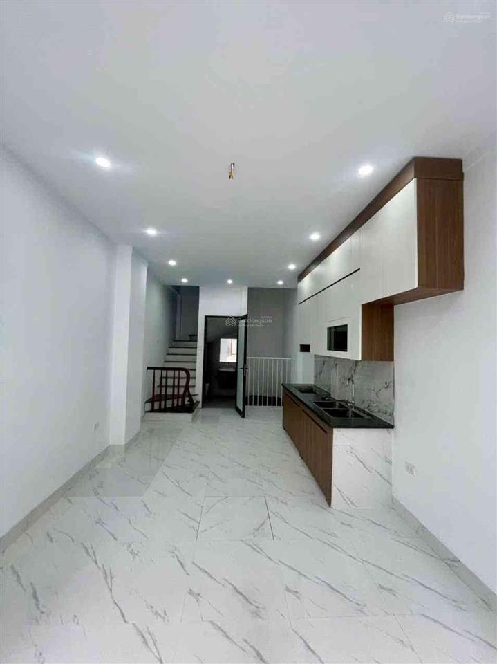 Ngọc hồi vĩnh khang nhà mới 5.5 tầng 4 ngủ hơn 5 đồng công năng đầy đủ với 4 phòng