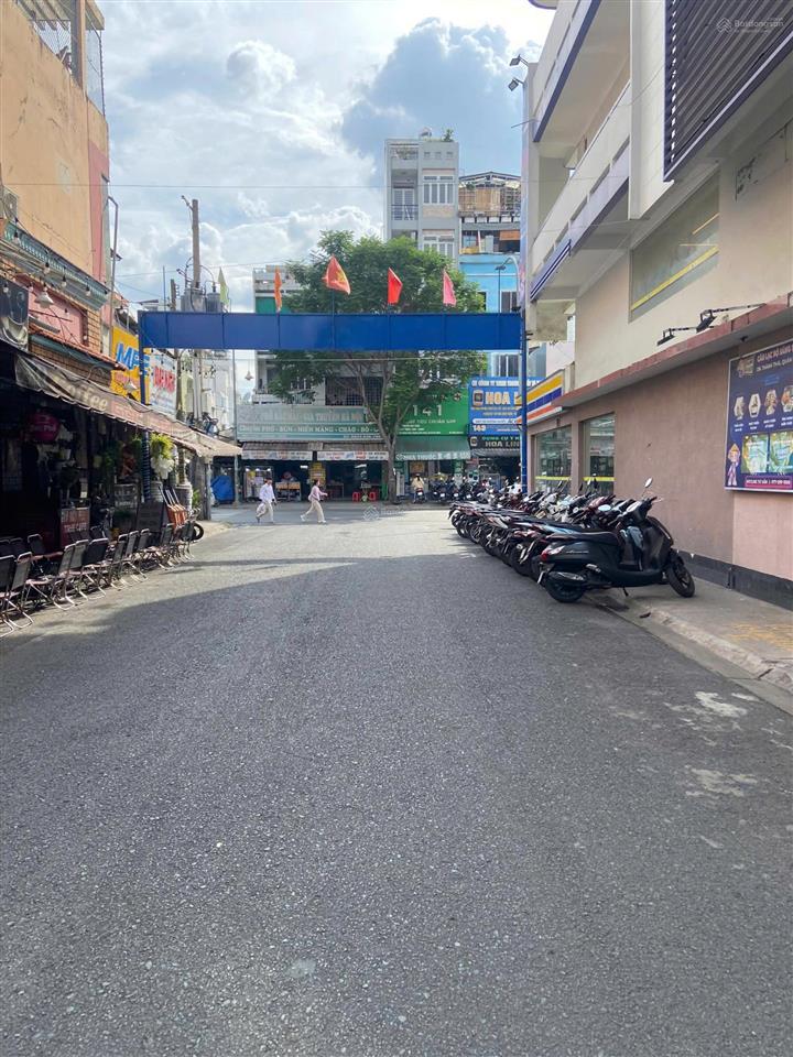 Hẻm vip q.10 134 thành thái, q.10  dt chuẩn 4.21 x 16.5m  2 lầu  giá tốt hiện tại  20 tỷ