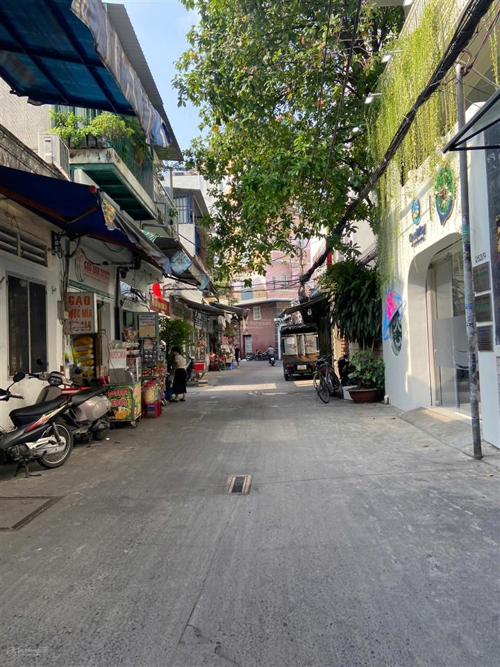 Xuất cảnh nên cần bán gấp nhà 2mt hẻm cao thắng quận 10  122m2  khu vực nhà cao tầng  giá 26.5t