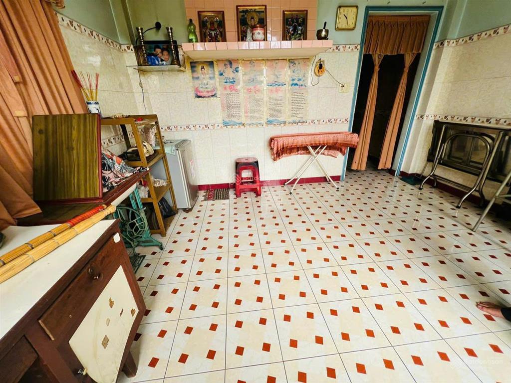 Bán gấp nhà góc 2mt đường âu cơ, dt 4x33m, nở hậu 8m, công nhận 123m2, giá chỉ 19 tỷ