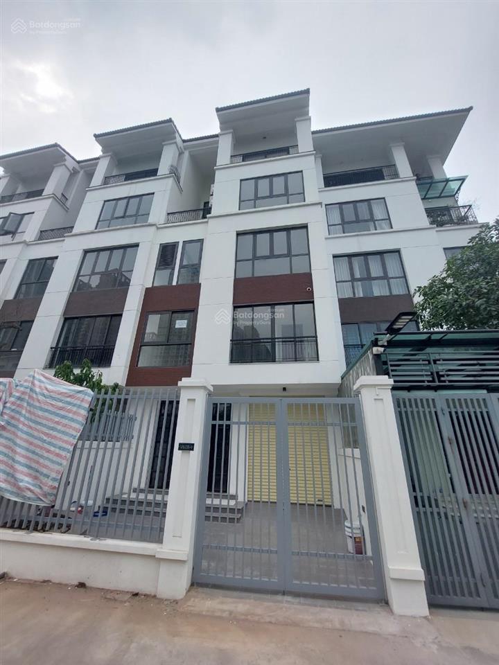Cho thuê nhà kđt hoàng thành mỗ lao, đường nguyễn văn lộc, 150m2* 5tầng, giá 55 tr/th có thang máy