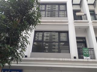 Cho thuê nhà khu đô thị vinhomes hàm nghi,diện tích 120m * 5 tầng,có thang máy, 0968 120 ***