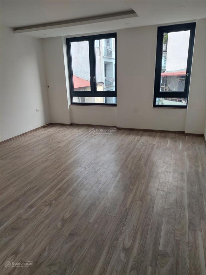 Cho thuê nhà lô góc ngay kđt trung yên 10 đường lưu quang vũ, dt 115m2 xd 80m*4 tầng,  0968 120 ***