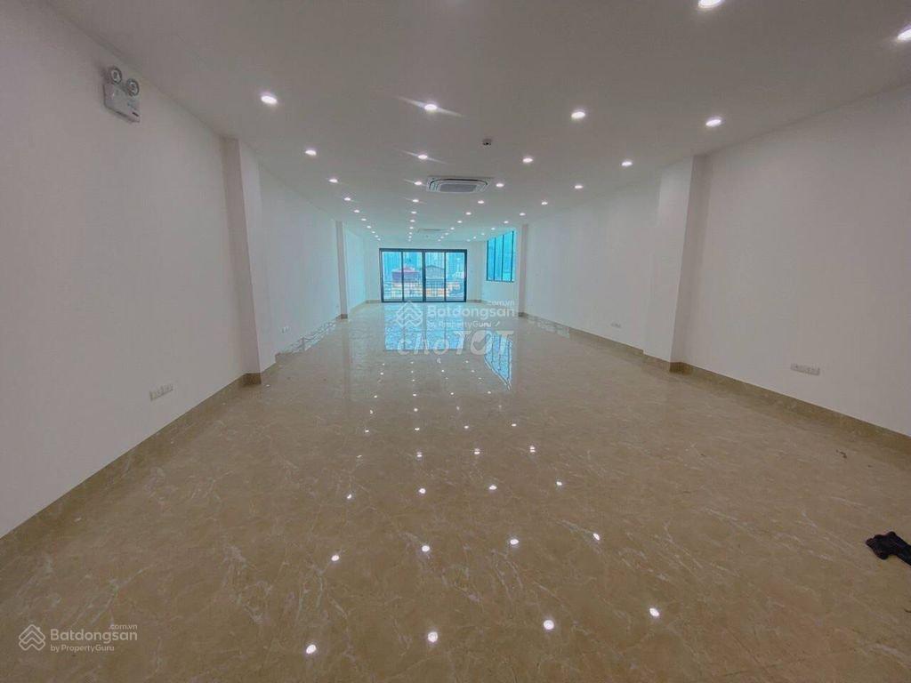 Cho thuê toà nhà phố xuân la,tây hồ dt 260m * 8 tầng 1 hầm,thang máy,giá 250 triệu,  0968 120 ***
