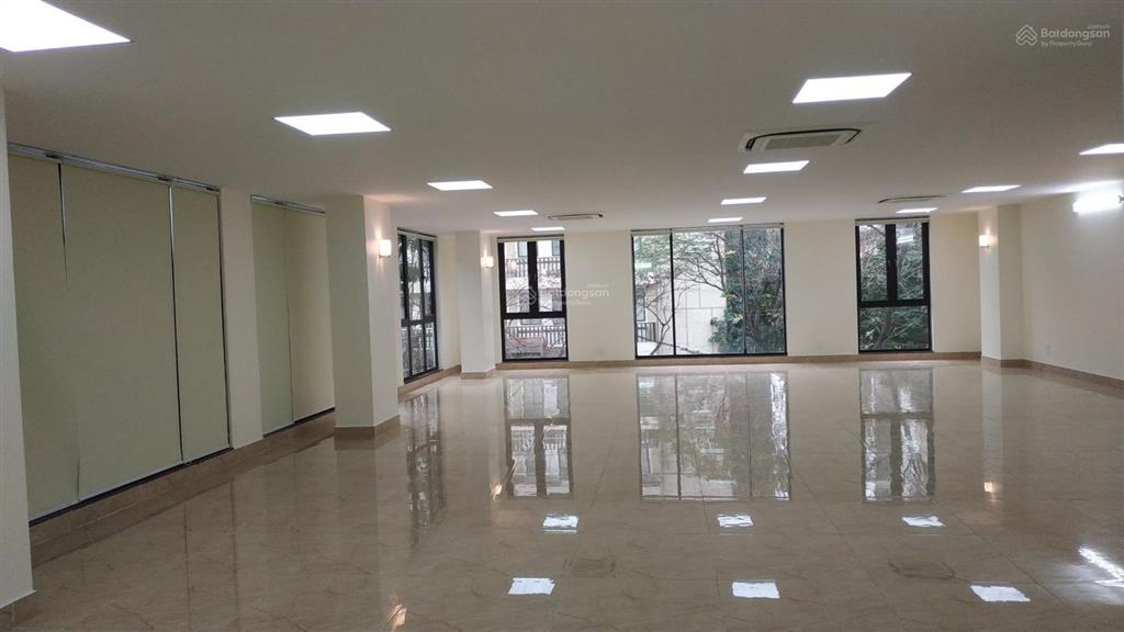 Cho thuê toà nhà phố xuân la,tây hồ dt 260m * 8 tầng 1 hầm,thang máy,giá 250 triệu,  0968 120 ***