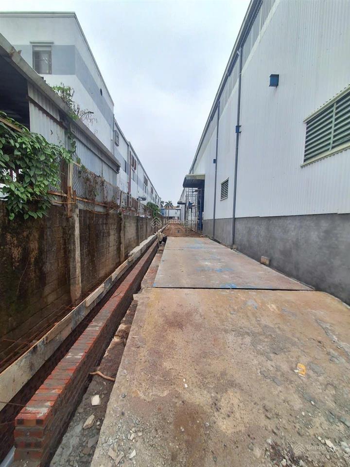 Cho thuê kho tiêu chuẩn, đầy đủ pccc, khung zamil cao 13m, diện tích 5000m2, thạch thất  quốc oai