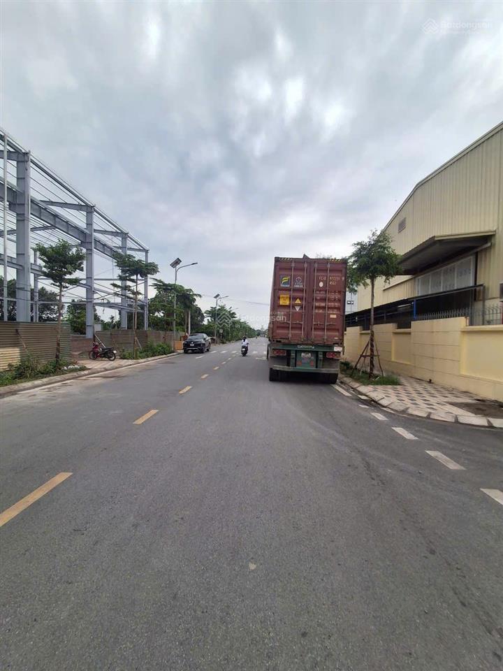 Cho thuê kho tiêu chuẩn, đầy đủ pccc, khung zamil cao 13m, diện tích 5000m2, thạch thất  quốc oai
