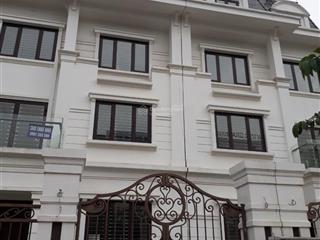 Cho thuê biệt thự kđt nam cường, cổ nhuế, đất 220m xd 120m * 4 tầng 1 hầm, thang máy giá 55 triệu