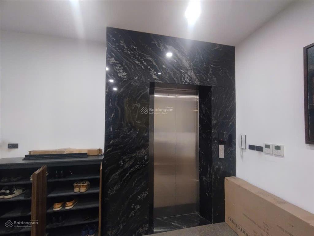 Cho thuê biệt thự kđt nam cường, cổ nhuế, đất 220m xd 120m * 4 tầng 1 hầm, thang máy giá 65 triệu