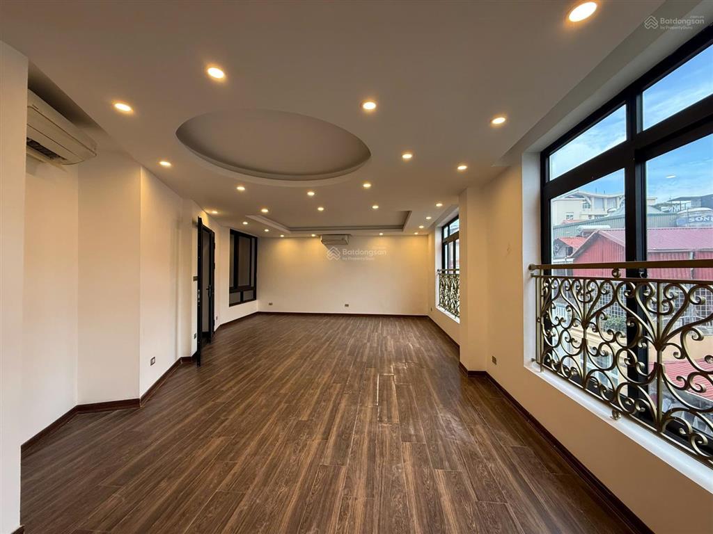 Cho thuê biệt thự kđt nam cường, cổ nhuế, đất 220m xd 120m * 4 tầng 1 hầm, thang máy giá 65 triệu