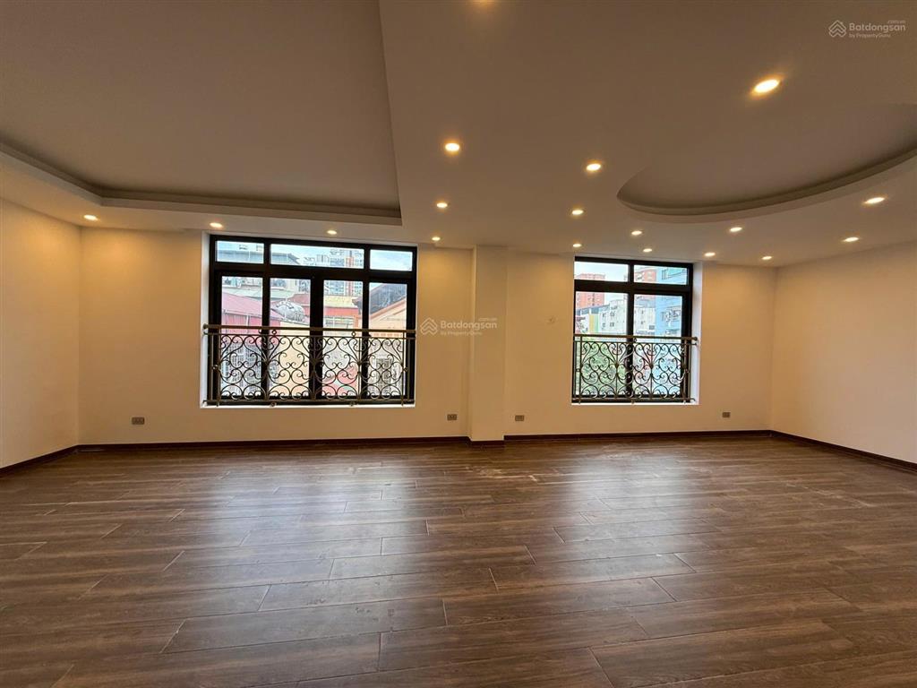 Cho thuê biệt thự kđt nam cường, cổ nhuế, đất 220m xd 120m * 4 tầng 1 hầm, thang máy giá 65 triệu