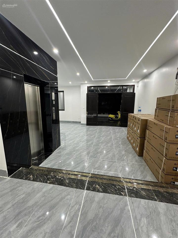 Cho thuê nhà hoàng thành mỗ lao, đường nguyễn văn lộc, 150m2* 5tầng, giá 50 triệu. 0968 120 ***