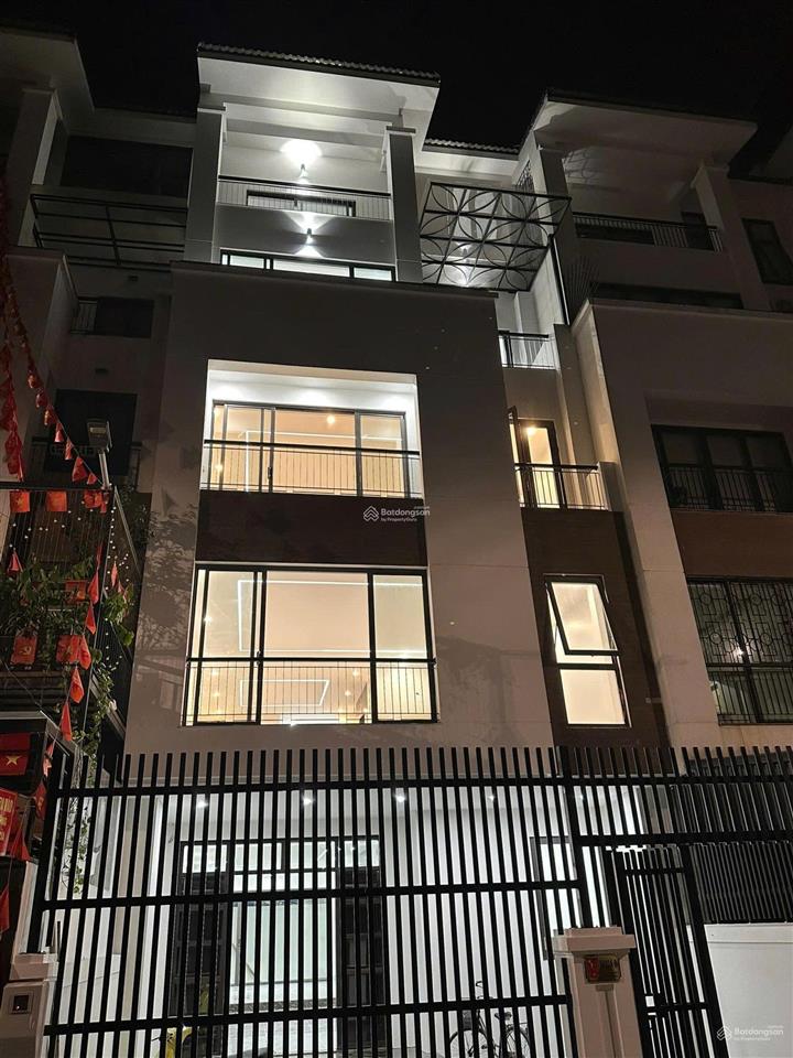 Cho thuê nhà hoàng thành mỗ lao, đường nguyễn văn lộc, 150m2* 5tầng, giá 50 triệu. 0968 120 ***