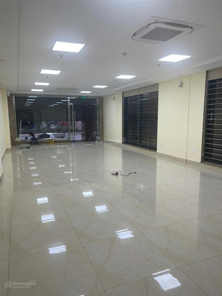 Cho thuê nhà mặt phố quang trung, hà đông, 160m2 * 8 tầng 1 hầm,lô góc giá 110 triệu.  0968 120 ***