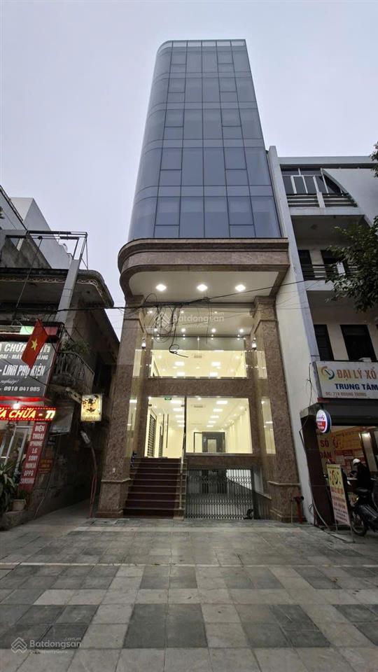 Cho thuê nhà mặt phố quang trung, hà đông, 160m2 * 8 tầng 1 hầm,lô góc giá 110 triệu.  0968 120 ***
