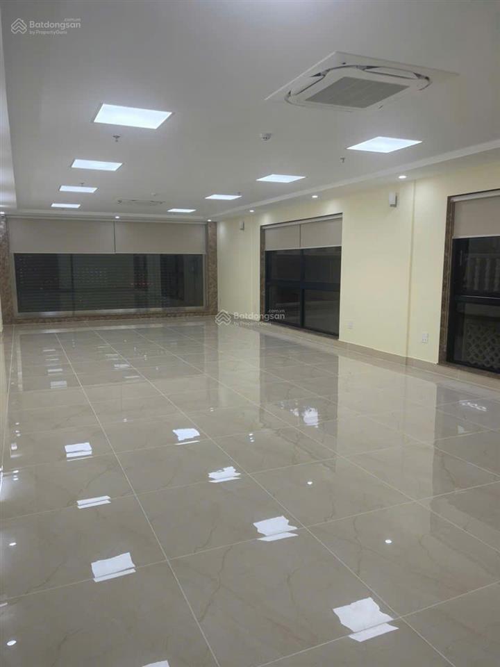 Cho thuê nhà mặt phố quang trung, hà đông, 160m2 * 8 tầng 1 hầm,lô góc giá 110 triệu.  0968 120 ***