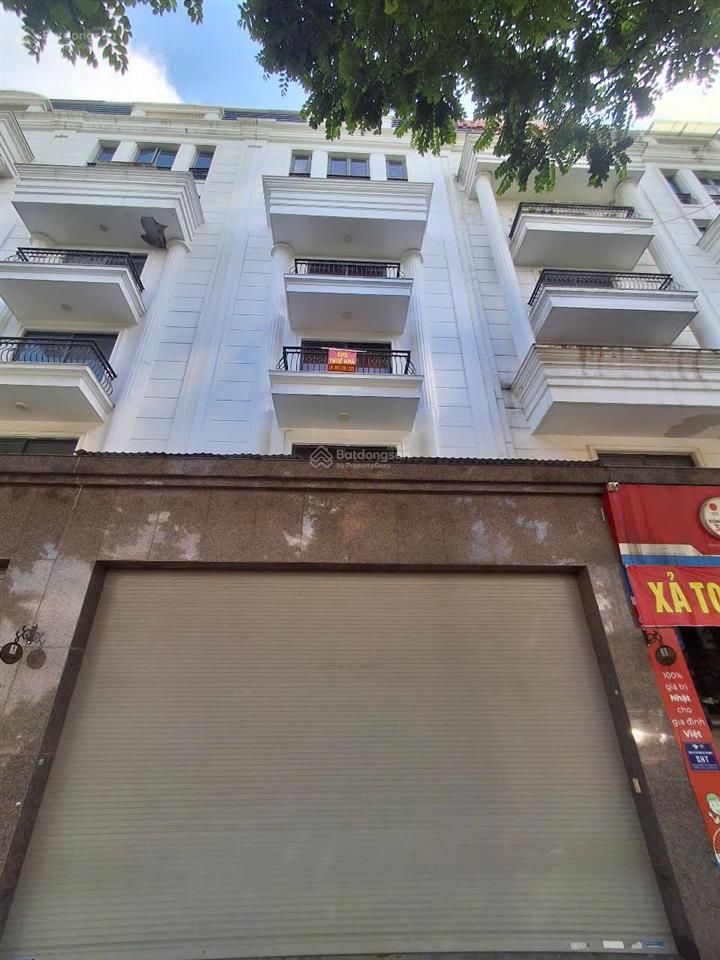 Cho thuê toà nhà văn phòng mặt đường khu đô thị văn phú, 130m2 * 6 tầng 1 hầm, có pccc giá 65 tr/th