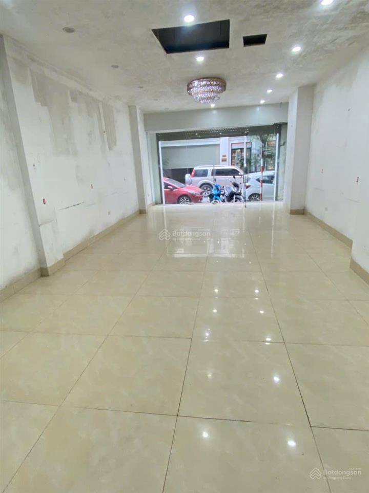 Cho thuê nhà roman tố hữu 85m * 5 tầng,cho thuê tầng 1,2,3 thông sàn thang cuối,giá 26 triệu