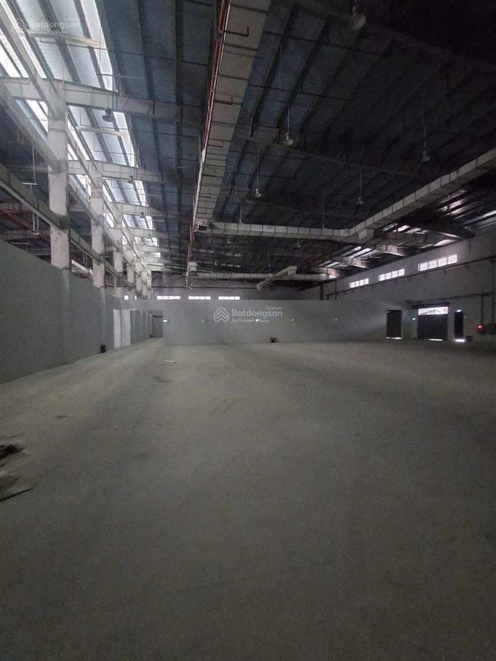 Tôi cho thuê kho quất động, thường tín diện tích 9000m², đầy đủ pccc, có nhà điều hành, xuất vat