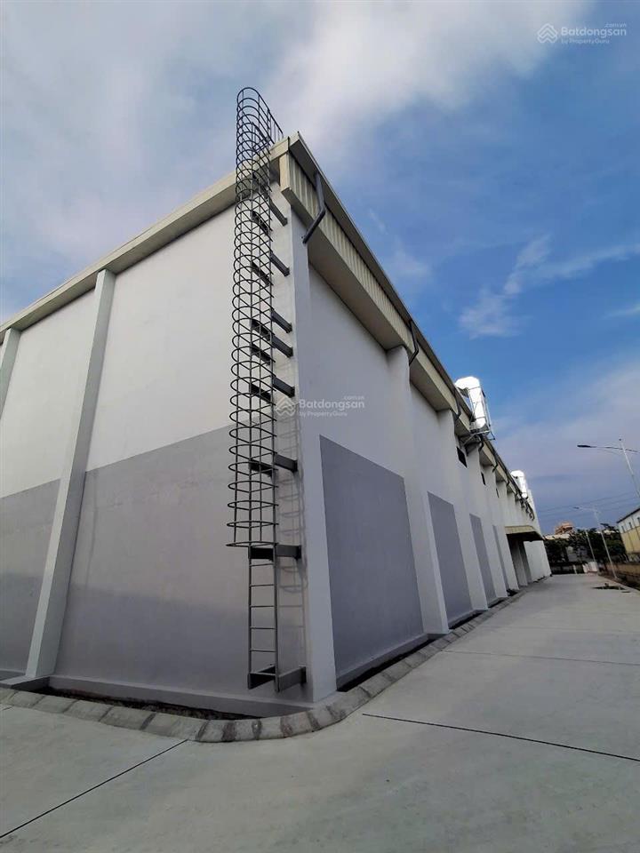 Tôi cho thuê kho quất động, thường tín diện tích 9000m², đầy đủ pccc, có nhà điều hành, xuất vat