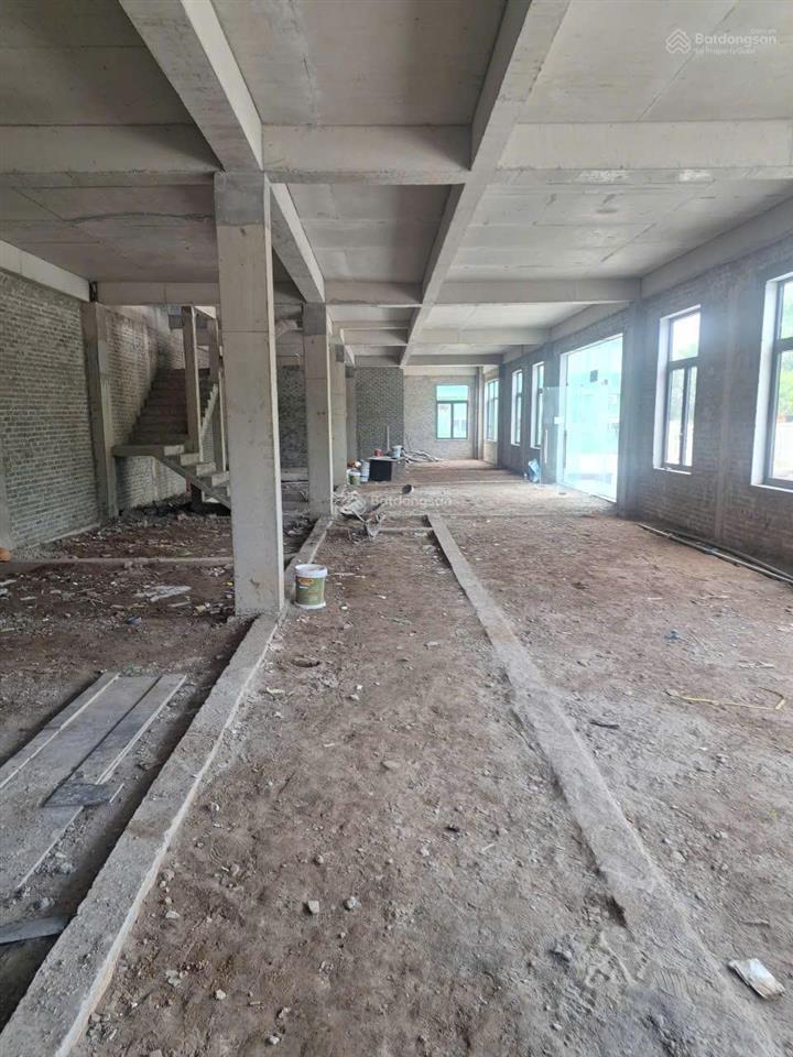Tôi cho thuê kho quất động, thường tín diện tích 9000m², đầy đủ pccc, có nhà điều hành, xuất vat