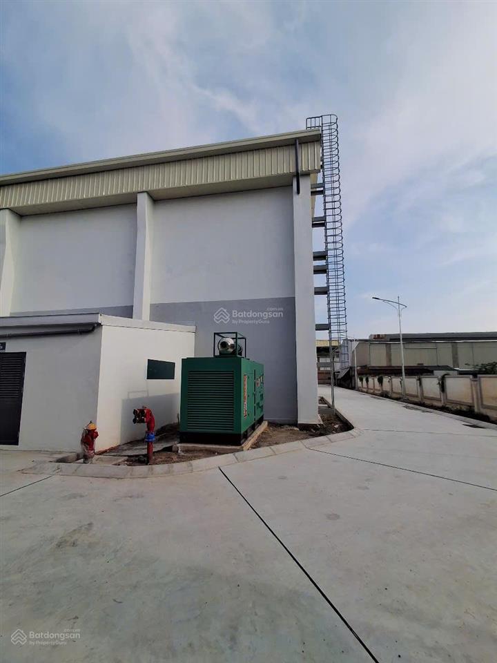 Tôi cho thuê kho quất động, thường tín diện tích 9000m², đầy đủ pccc, có nhà điều hành, xuất vat