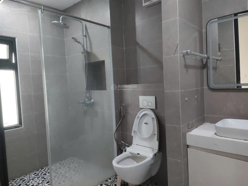 Cho thuê nhà thành phố giao lưu phạm văn đồng,đất 230m xd 90m * 4 tầng,giá 40 triệu, 0968 120 ***