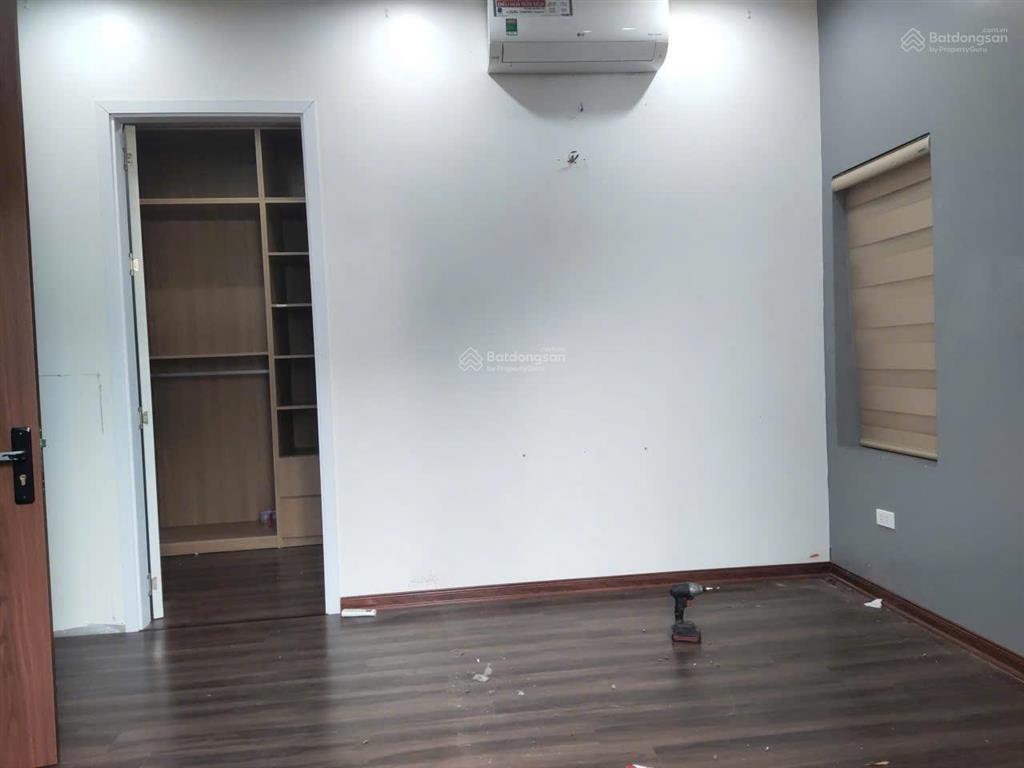 Cho thuê nhà thành phố giao lưu phạm văn đồng,đất 230m xd 90m * 4 tầng,giá 40 triệu, 0968 120 ***
