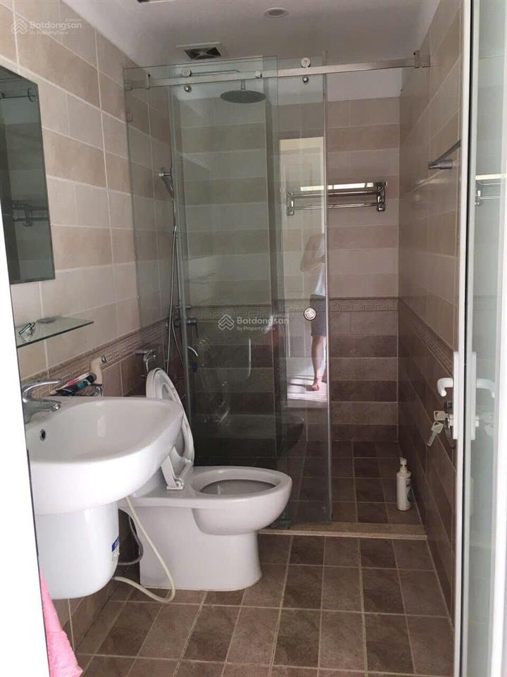Cho thuê nhà mặt phố mễ trì thượng, diện tích 60m2 * 8 tầng, thông sàn, thang máy giá 36 triệu
