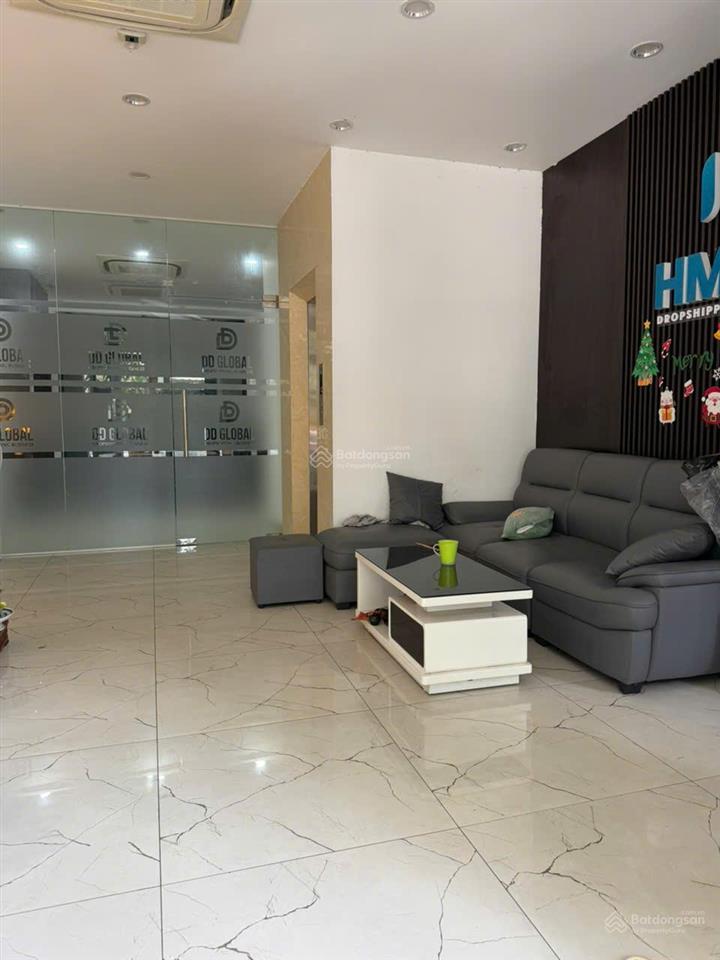 Cho thuê nhà vinhomes hàm nghi, dt 95m * 5 tầng, giá 50 triệu có thang máy,  0968 120 ***