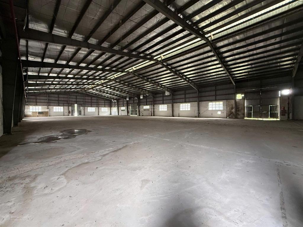 Cho thuê cụm kho 19000m2 nguyên khê đông anh, có 8500m2 nhà xưởng,  0968 120 ***