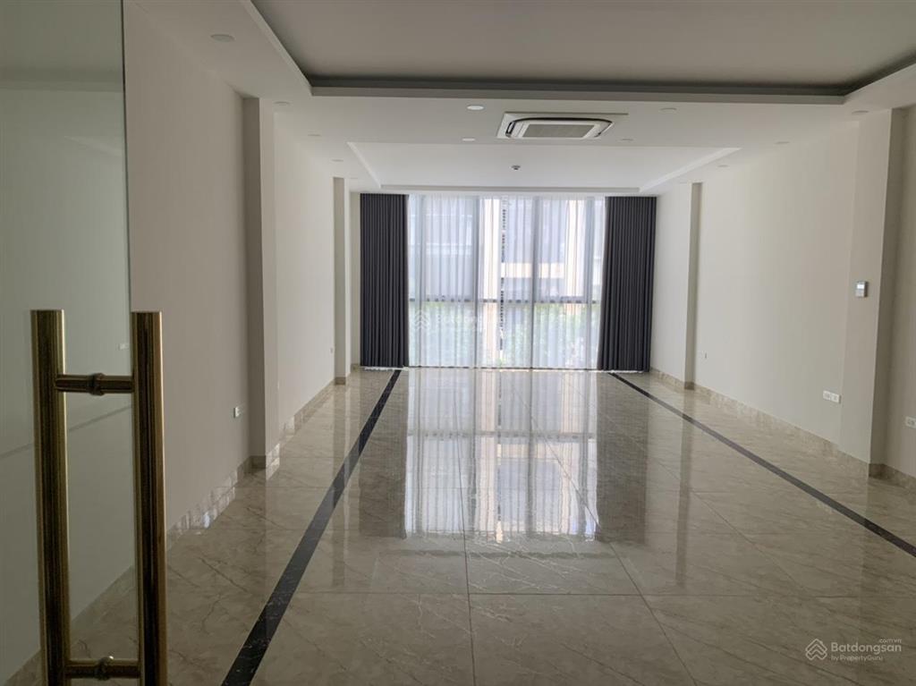 Cho thuê nhà khu phân lô đường rộng 9m, số 108 cự lộc, 90m2 6 tầng, thông sàn, thang máy, giá 65 tr