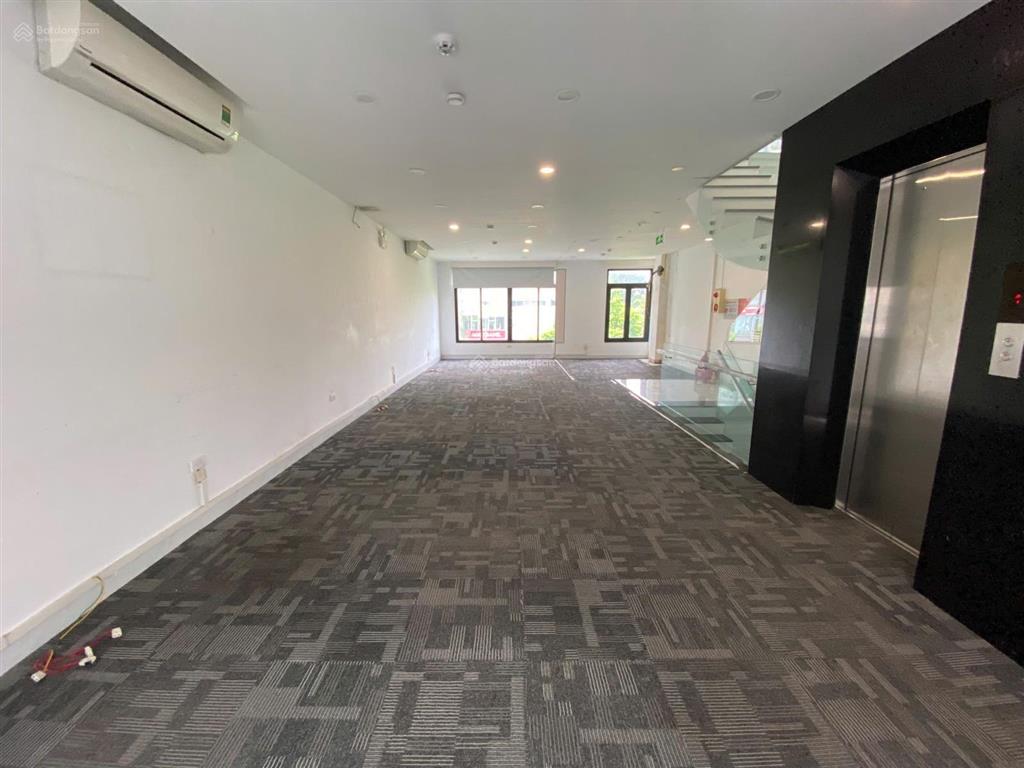 Cho thuê nhà liền kề đường lê văn tám vạn phúc hà đông, 85m2 * 7,5 tầng, có thang máy, giá 52 triệu
