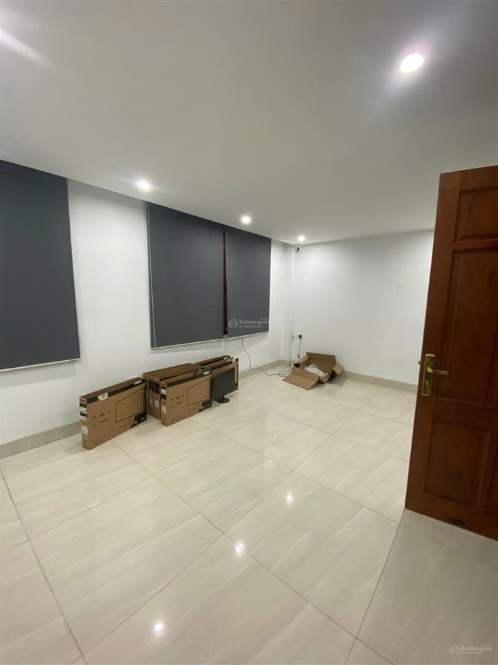 Cho thuê nhà liền kề kđt 90 nguyễn tuân, 75m * 5 tầng, giá 40 triệu,  0968 120 ***