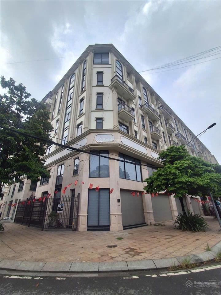 Cho thuê nhà lô góc him lam vạn phúc, dt 100m * 7 tầng, có thang máy, giá 52,5 triệu,  0968 120 ***