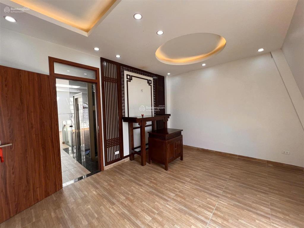 Cho thuê nhà liền kề louis đại mỗ,diện tích 100m * 5 tầng,có thang máy,giá 28 triệu, 0968 120 ***
