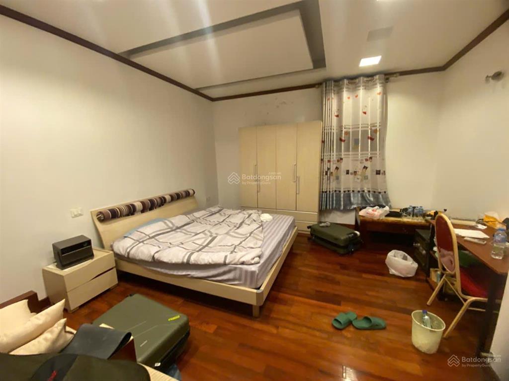 Cho thuê biệt thự vườn đào 689 lạc long quân,lô góc, đất 250m xd 180m * 4 tầng 1 hầm, 0968 120 ***
