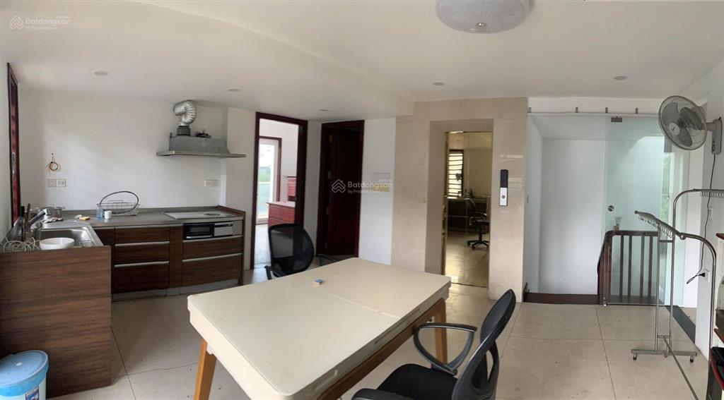 Cho thuê nhà khu đô thị a10 nam trung yên, dt 100m * 4 tầng, có thang máy,  0968 120 ***