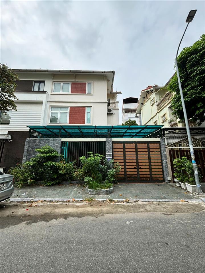 Cho thuê biệt thự làng việt kiều châu âu,mỗ lao hà đông dt 130m * 3 tầng,giá 35 triệu, 0968 120 ***