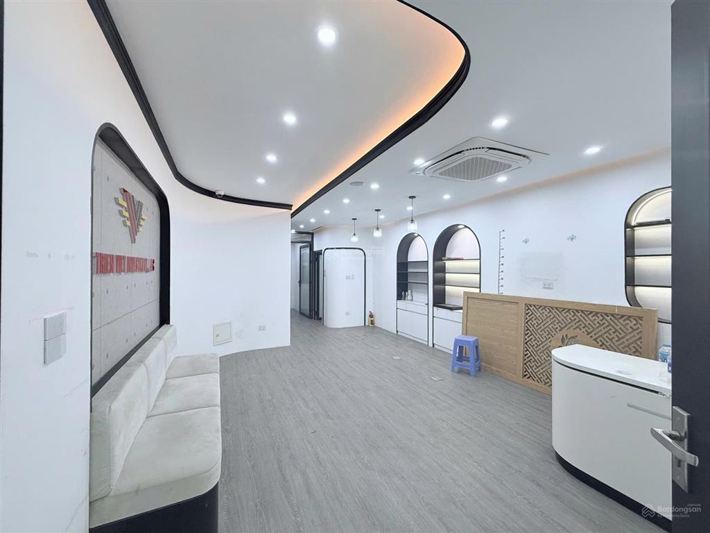 Cho thuê nhà liền kề đường phú diễn, bắc từ liêm dt 100m * 7 tầng, 1 hầm, thang máy, giá 45 triệu