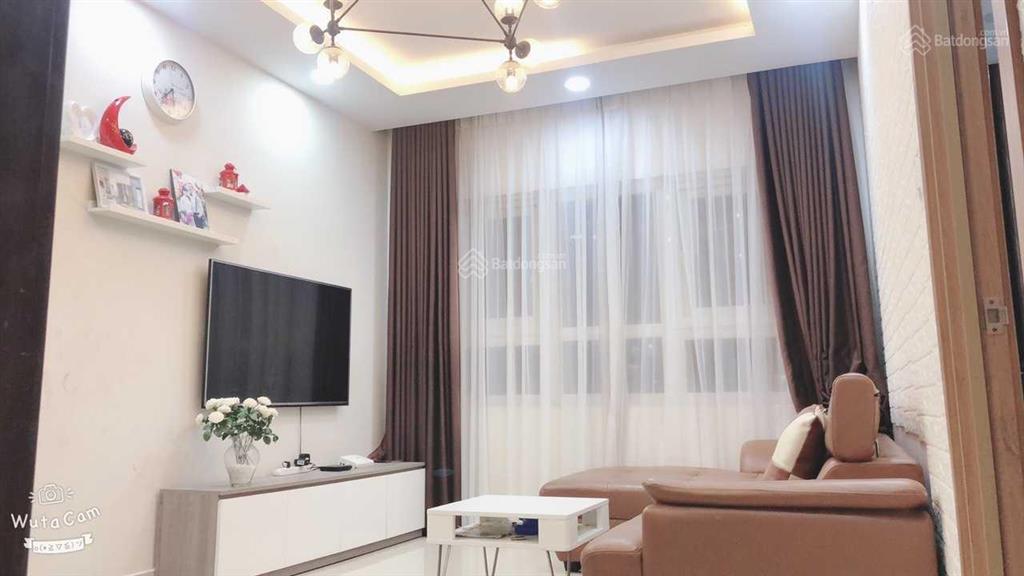 Gia đình cần bán ngay căn hộ lầu cao view đẹp tại saigonres 188 nguyễn xí. dt 72m2, 2pn, 2wc