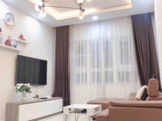 Gia đình cần bán ngay căn hộ lầu cao view đẹp tại saigonres 188 nguyễn xí. dt 72m2, 2pn, 2wc