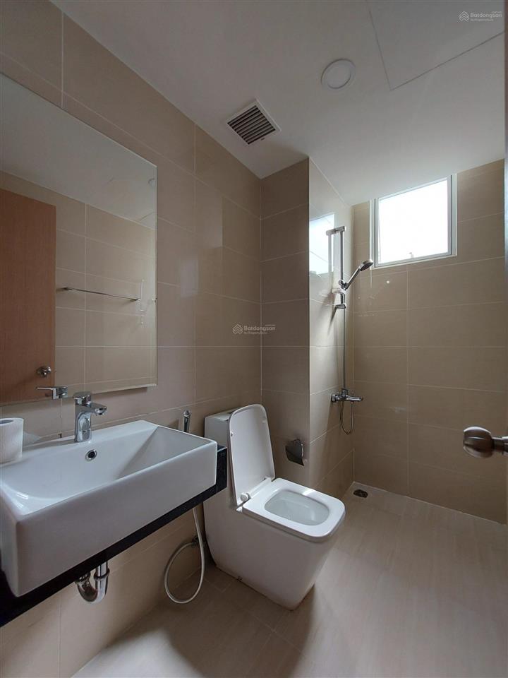 Cho thuê căn hộ 2pn, 70m2, giá chỉ 11 triệu, tại soho premier, bình thạnh, hcm