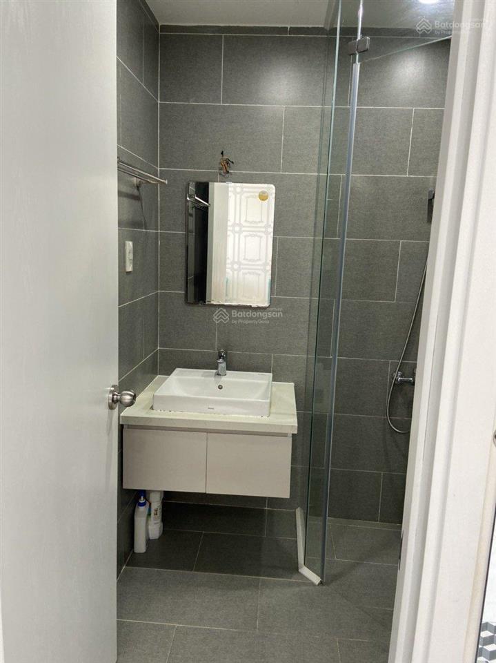 Tôi cần cho thuê gấp căn hộ dt 70m2, 2 phòng ngủ tại cc sunny plaza, 110 phạm văn đồng
