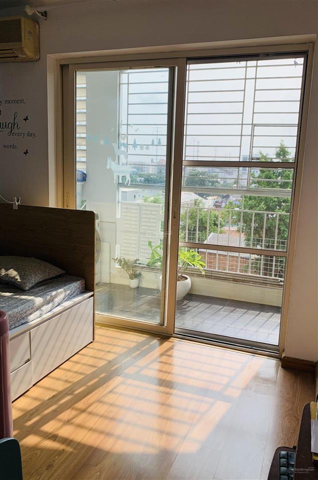 Cho thuê căn hộ 2pn/82m2 = 10 triệu tại chung cư cửu long, đ. nơ trang long